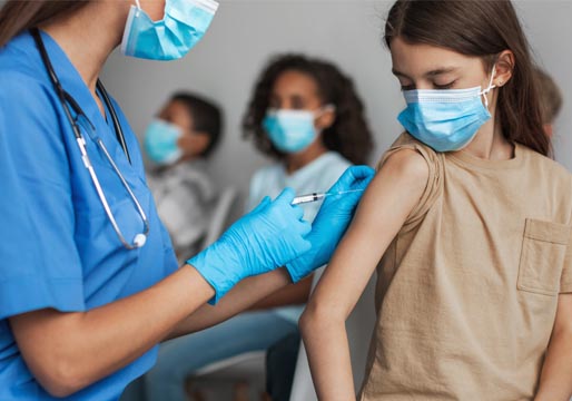 Vacunación: un tercio de los menores de 12 años tiene la pauta completa
