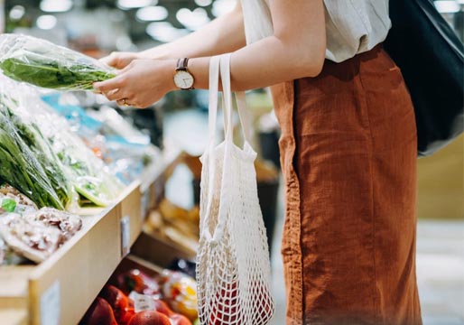 Los precios de la alimentación se dispararon un 15,2%, según la OCU