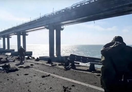 Rusia acusa a Ucrania de atacar el puente de Kerch