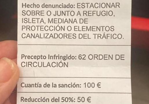 Alerta por las multas falsas en parabrisas de coches en Madrid