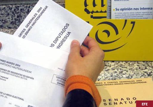 El voto por correo, en el centro del fraude electoral del 28M