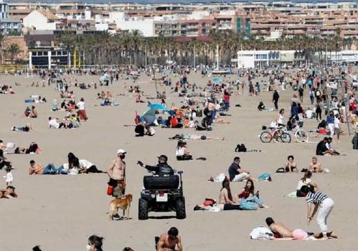 4 de cada 10 españoles elige un destino vacacional en España