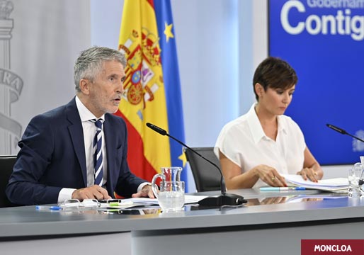 El Gobierno, “en las antípodas” del plan de Puigdemont